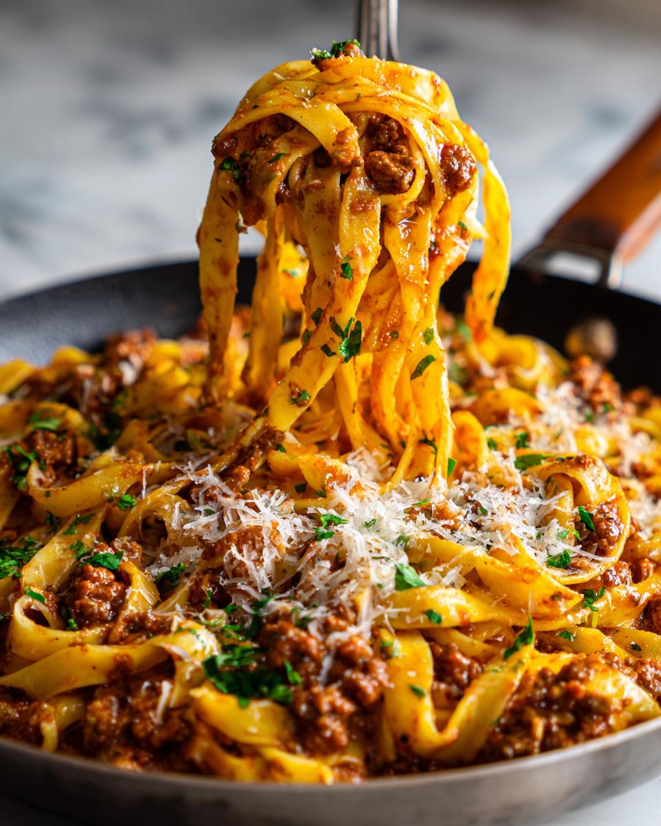 Amazing High Protein Creamy Beef Pasta 5 High Protein Creamy Beef Pasta Recipe for Quick Weeknight Dinners - The Food Journal - detail 1