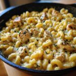 Creamy Alfredo Macaroni Skillet